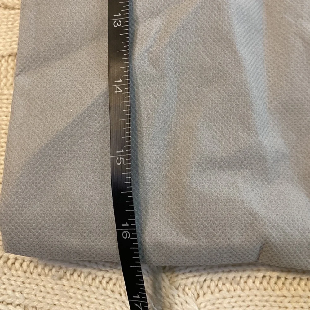 NWT Stitch Fix Travel Shoe Bags Men or Women. Zipper Closure. Gray